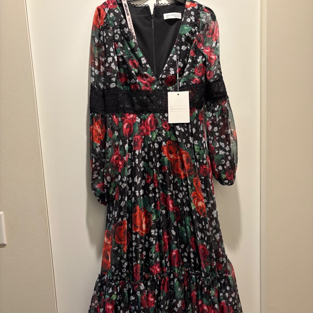 Mac Duggal - Picture 3 of 4